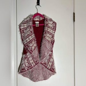 Girl’s cardigan vest Max Studio size S(7-8), red.